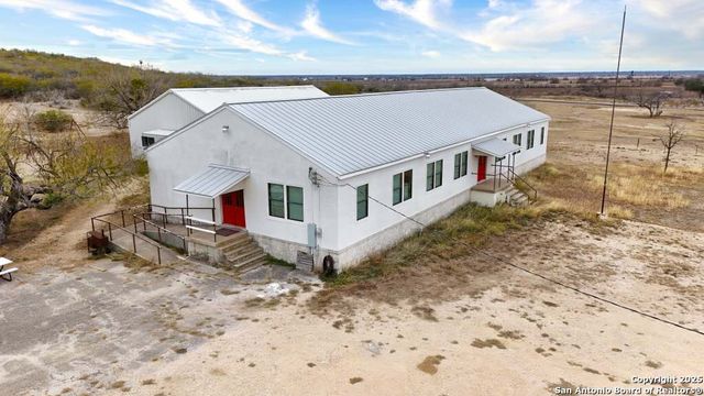 2903 HIGHWAY 90, Hondo, TX 78861