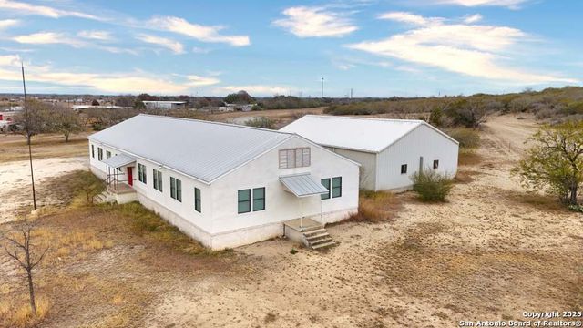 2903 HIGHWAY 90, Hondo, TX 78861