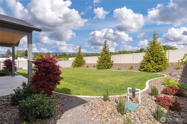 755 S Perry Avenue, East Wenatchee, WA 98802