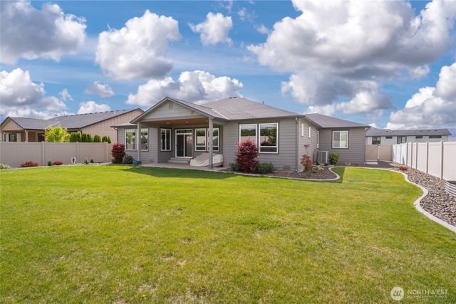 755 S Perry Avenue, East Wenatchee, WA 98802