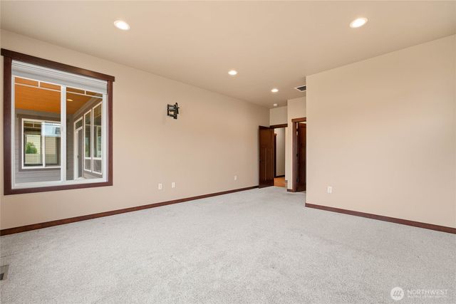 755 S Perry Avenue, East Wenatchee, WA 98802