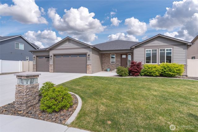 755 S Perry Avenue, East Wenatchee, WA 98802