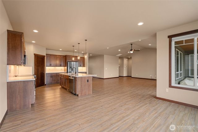 755 S Perry Avenue, East Wenatchee, WA 98802