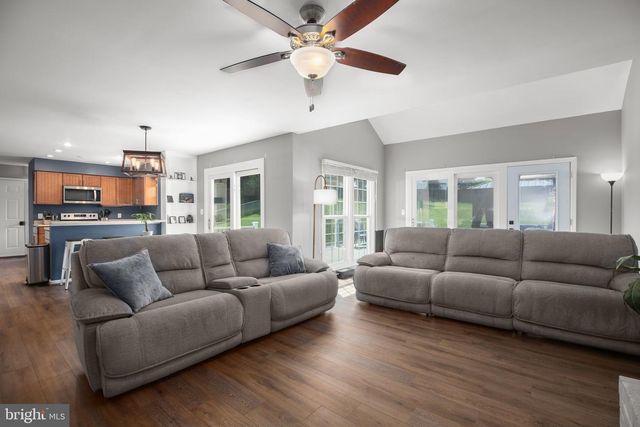 7303 LORD BARTON DR, Fredericksburg, VA 22407