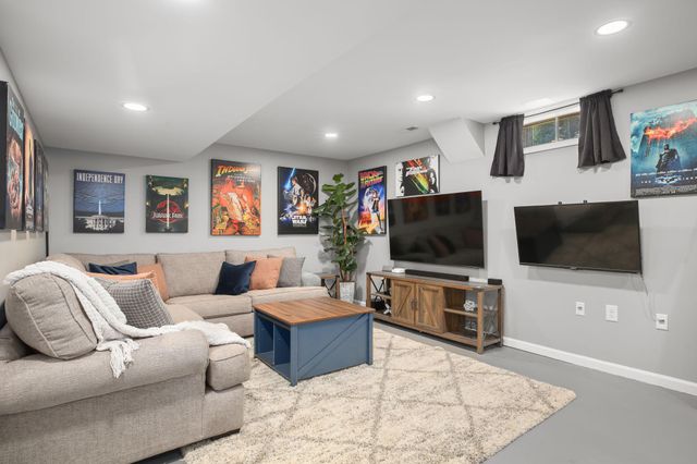 7303 LORD BARTON DR, Fredericksburg, VA 22407