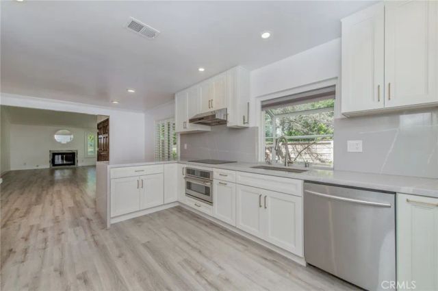 38 Cresthaven, Irvine, CA 92604