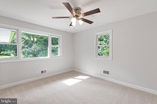 208 MENDELL PL, New Castle, DE 19720