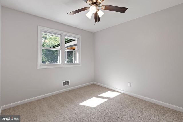 208 MENDELL PL, New Castle, DE 19720
