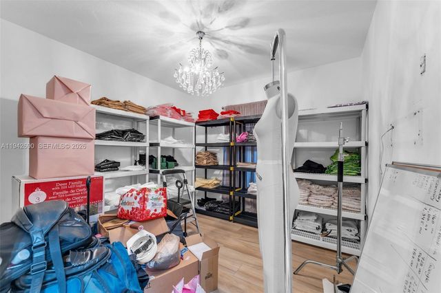 15818 SW 97th Ter, Miami, FL 33196