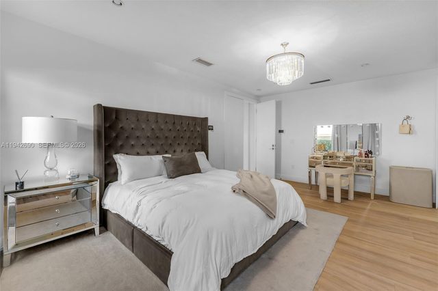 15818 SW 97th Ter, Miami, FL 33196