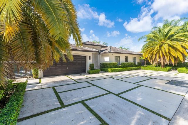 15818 SW 97th Ter, Miami, FL 33196