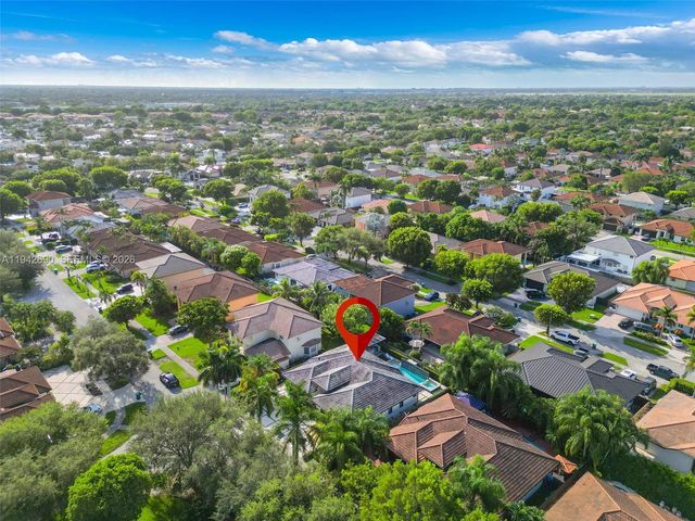 15818 SW 97th Ter, Miami, FL 33196