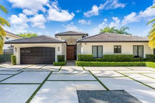 15818 SW 97th Ter, Miami, FL 33196