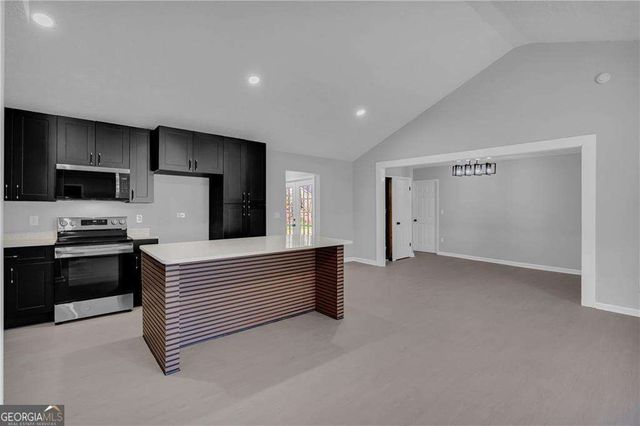 6807 Shangrila Way, Riverdale, GA 30296