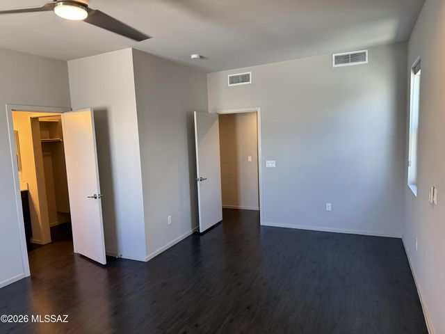 864 E Park Modern Drive, Tucson, AZ 85719