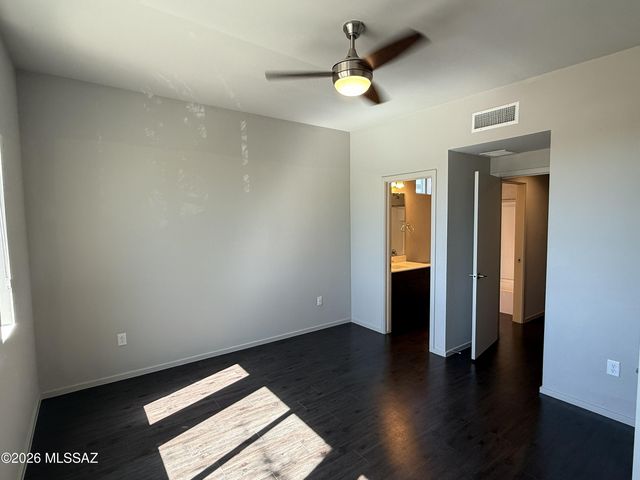 864 E Park Modern Drive, Tucson, AZ 85719