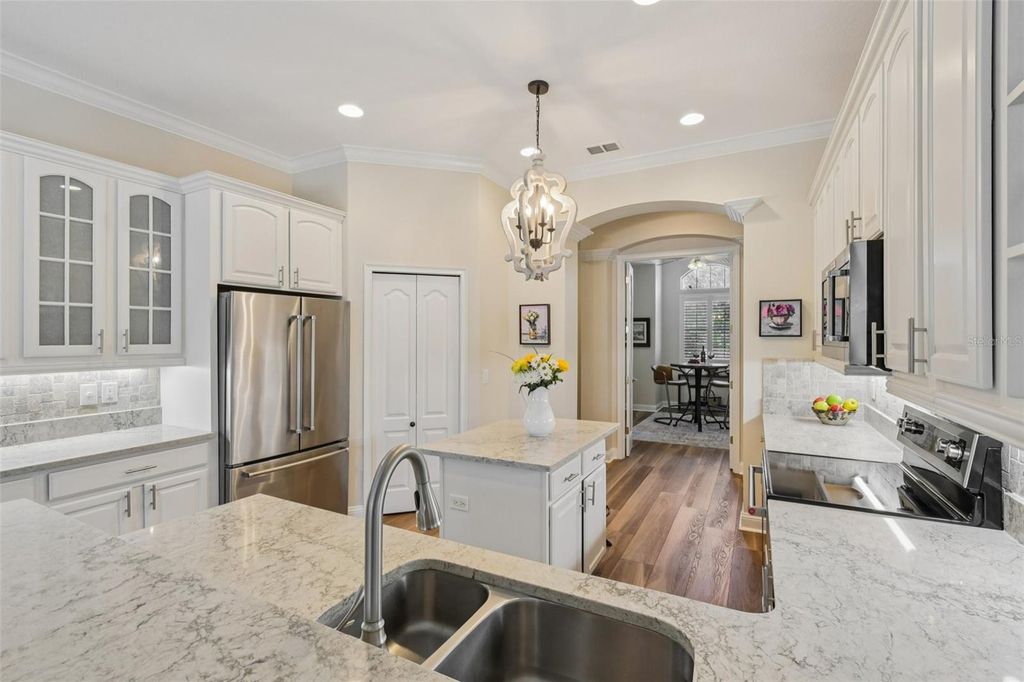 Image 16 of property listing at 101 LONGVIEW WAY N, Palm Coast, FL 32137