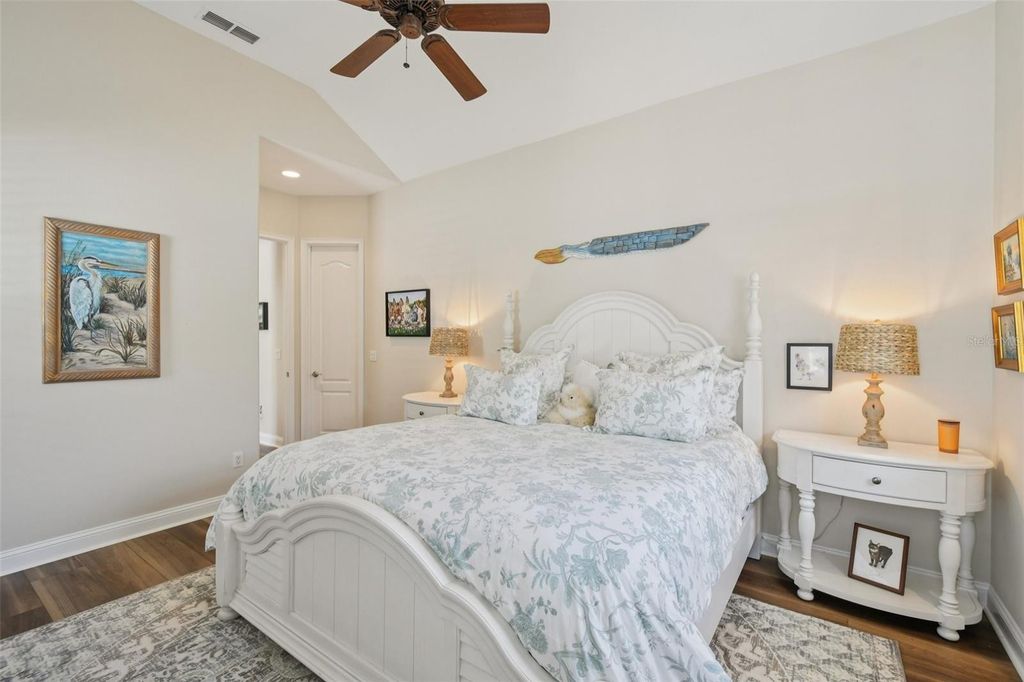 Image 20 of property listing at 101 LONGVIEW WAY N, Palm Coast, FL 32137