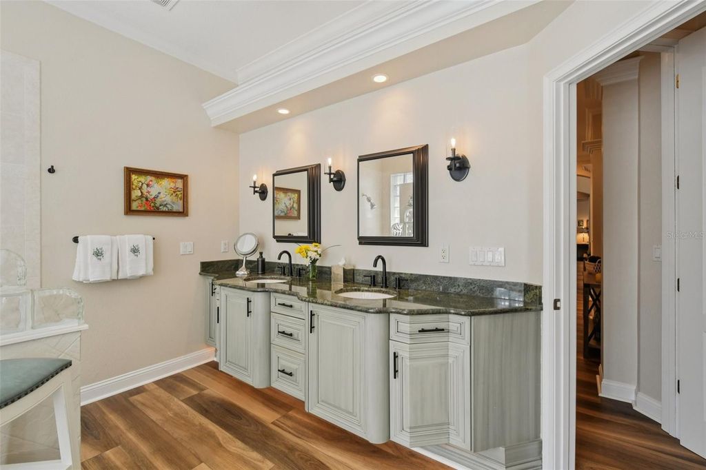 Image 26 of property listing at 101 LONGVIEW WAY N, Palm Coast, FL 32137