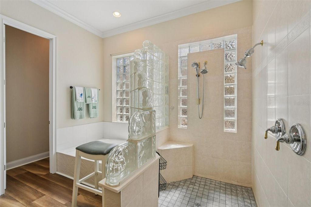 Image 28 of property listing at 101 LONGVIEW WAY N, Palm Coast, FL 32137