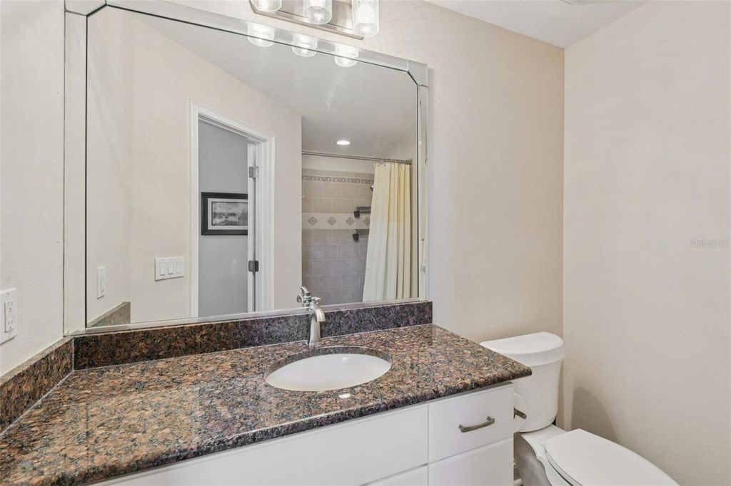 Image 30 of property listing at 101 LONGVIEW WAY N, Palm Coast, FL 32137