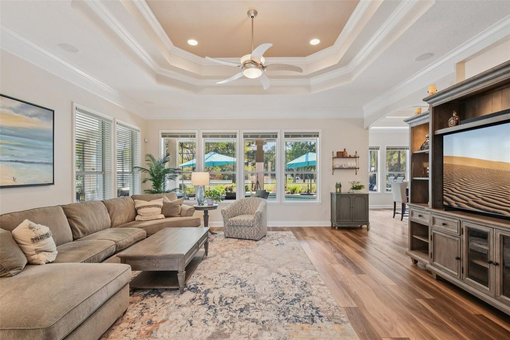 Image 5 of property listing at 101 LONGVIEW WAY N, Palm Coast, FL 32137