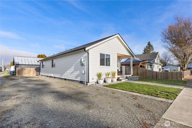 736 Couls Ave, Buckley, WA 98321