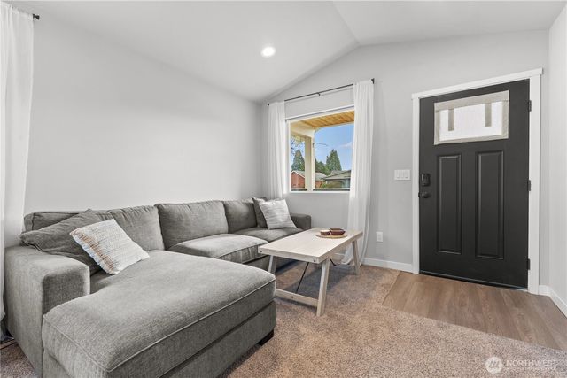 736 Couls Ave, Buckley, WA 98321