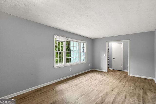 298 W Wind Drive SW, Lilburn, GA 30047