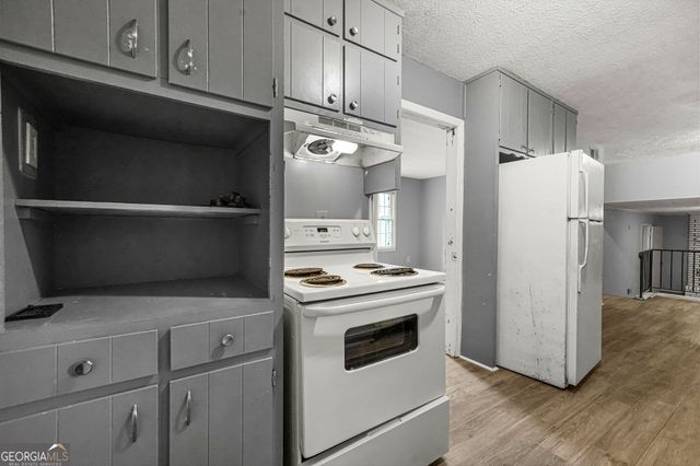298 W Wind Drive SW, Lilburn, GA 30047