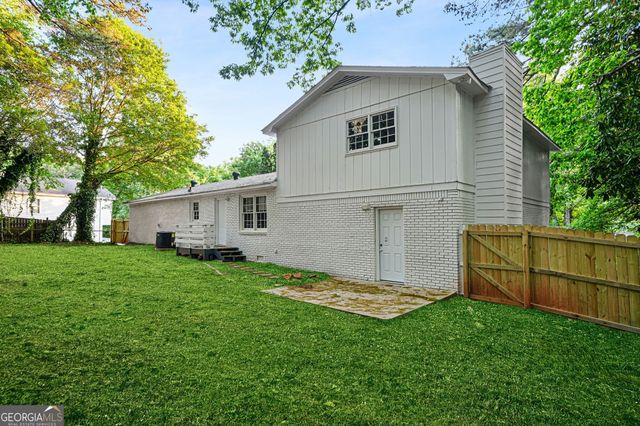 298 W Wind Drive SW, Lilburn, GA 30047