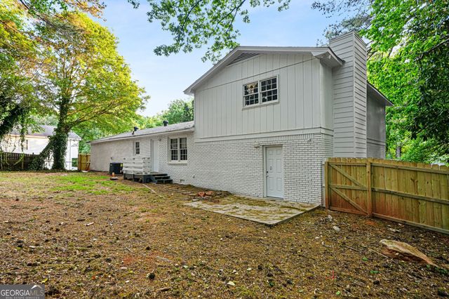 298 W Wind Drive SW, Lilburn, GA 30047