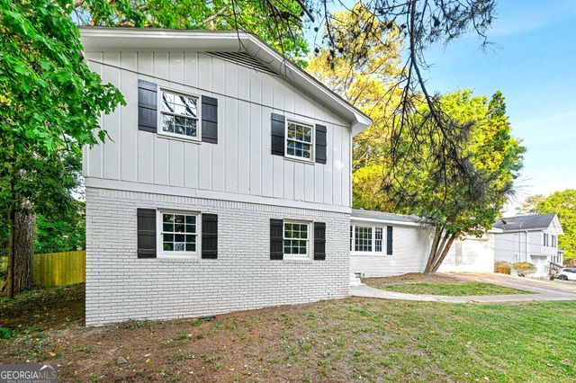 298 W Wind Drive SW, Lilburn, GA 30047