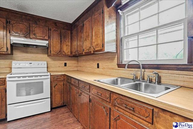 2725 Mount Olivet Road, Hartsville, SC 29550