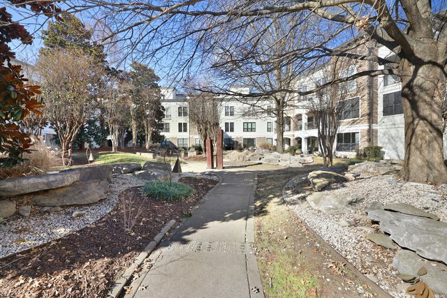 2600 Hillsboro Pike Apt 204, Nashville, TN 37212