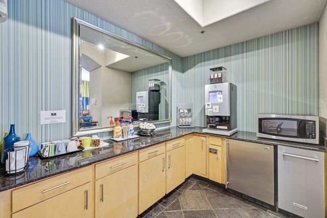 2600 Hillsboro Pike Apt 204, Nashville, TN 37212