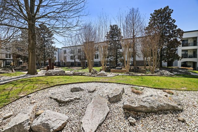 2600 Hillsboro Pike Apt 204, Nashville, TN 37212