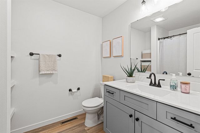 4675 Herbert Hoover Highway SE C, Iowa City, IA 52240