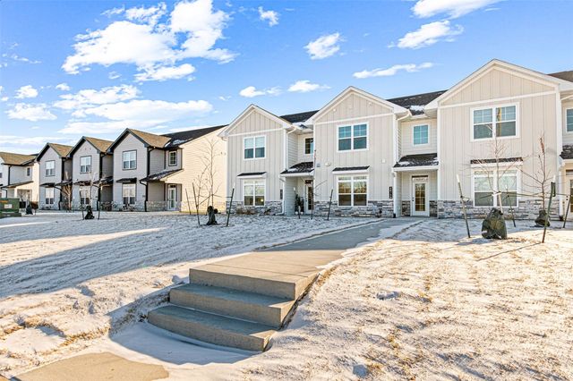 4675 Herbert Hoover Highway SE C, Iowa City, IA 52240