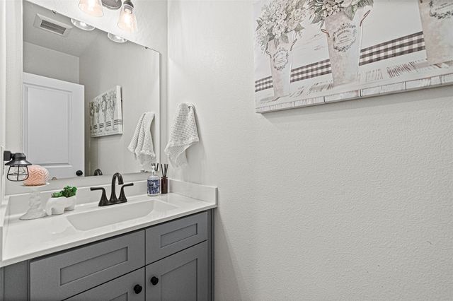 4675 Herbert Hoover Highway SE C, Iowa City, IA 52240