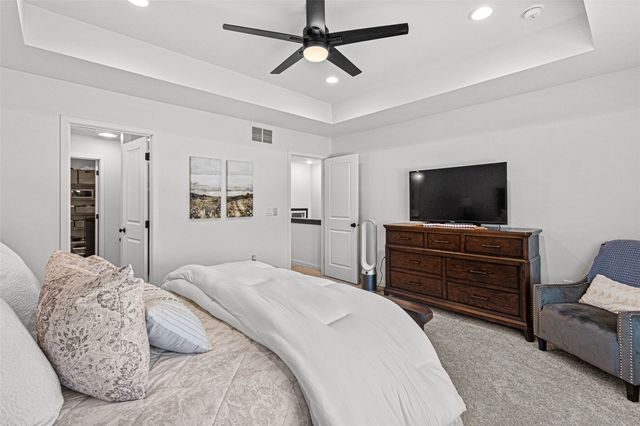 4675 Herbert Hoover Highway SE C, Iowa City, IA 52240