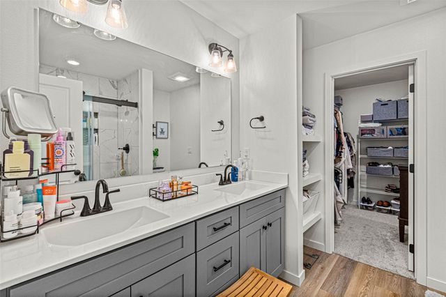 4675 Herbert Hoover Highway SE C, Iowa City, IA 52240