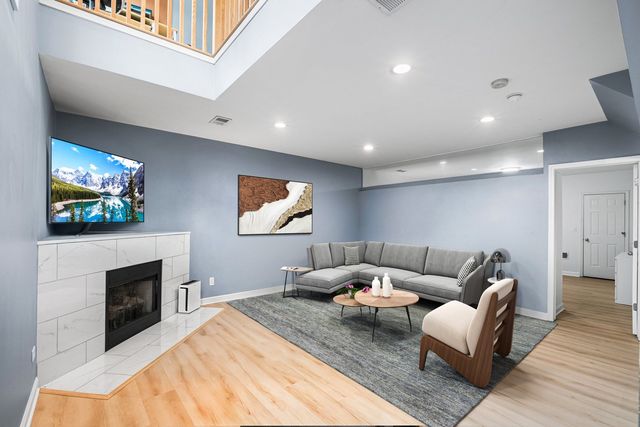 1911 S State Street 1, Chicago, IL 60616