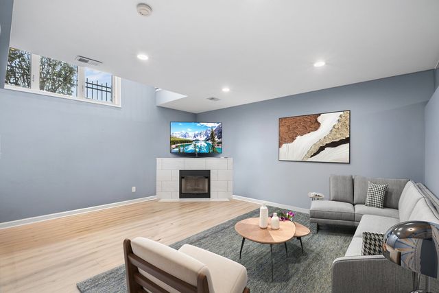 1911 S State Street 1, Chicago, IL 60616