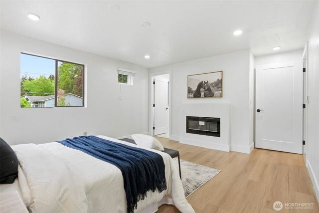 7801 NE 133rd Place, Kirkland, WA 98034