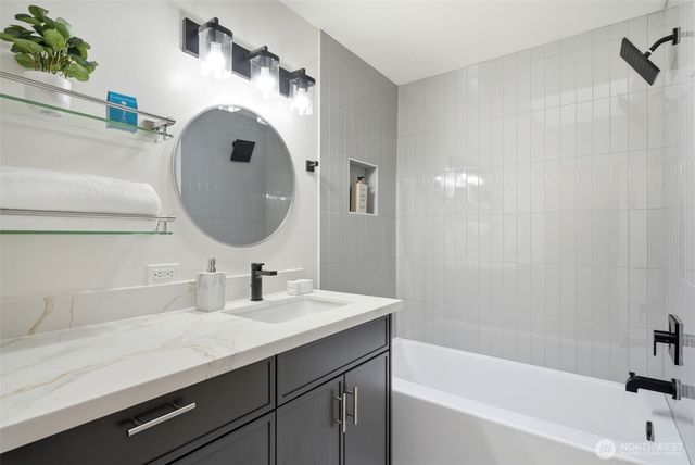 7801 NE 133rd Place, Kirkland, WA 98034