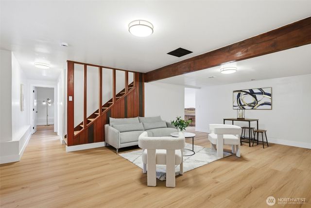 7801 NE 133rd Place, Kirkland, WA 98034