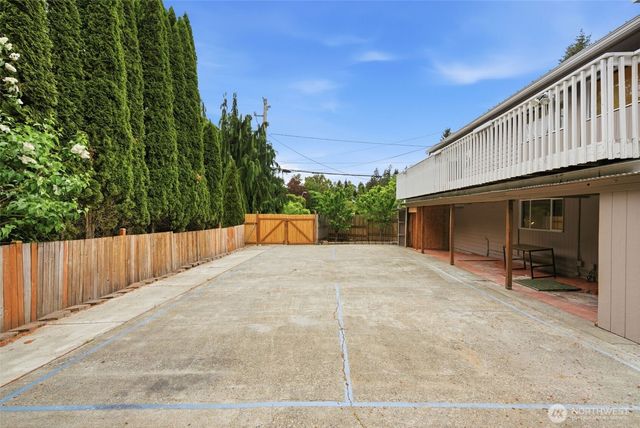 7801 NE 133rd Place, Kirkland, WA 98034