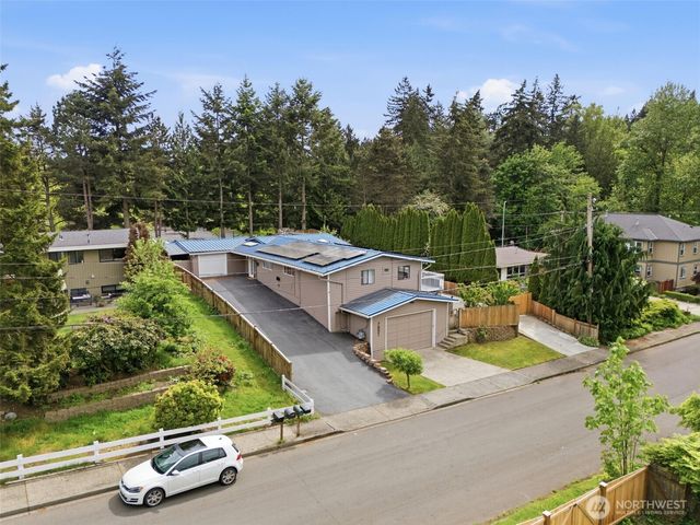 7801 NE 133rd Place, Kirkland, WA 98034