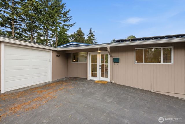 7801 NE 133rd Place, Kirkland, WA 98034